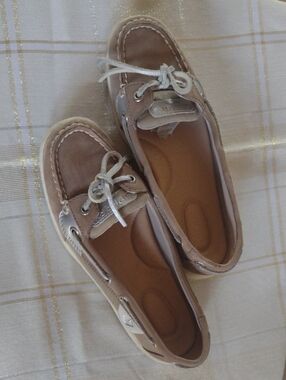 Sperry Women's Taupe Moccasin Boat Shoes with Silver Laces